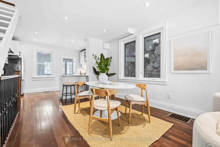 Photo 8 at 95 Chisholm Avenue, Lumsden, Toronto