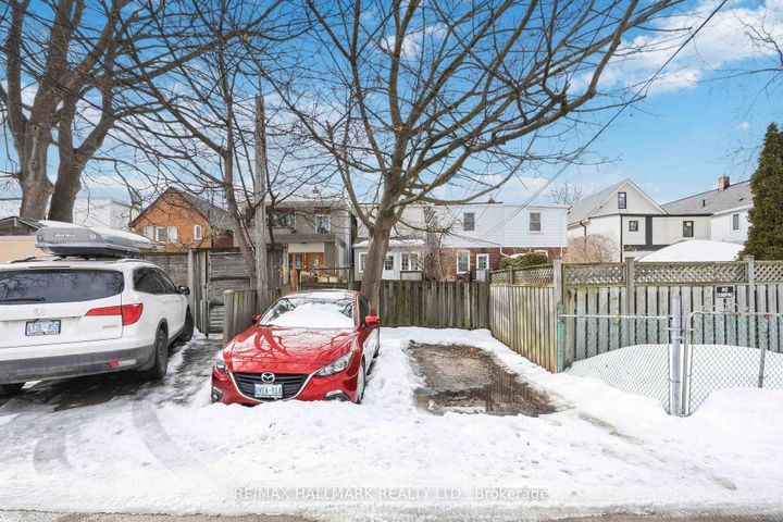 Photo 28 at 95 Chisholm Avenue, Lumsden, Toronto