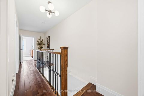 Photo 12 at 95 Chisholm Avenue, Lumsden, Toronto