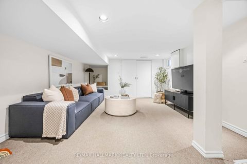 Photo 20 at 95 Chisholm Avenue, Lumsden, Toronto