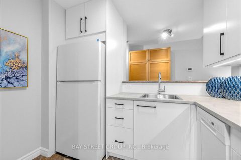 Photo 15 at 502 - 135 Maitland Street, Yonge Corridor, Toronto