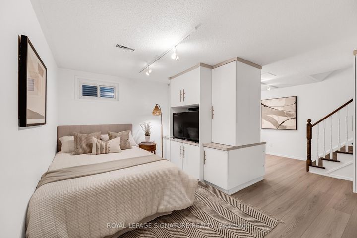 Photo 24 at 34 Sugar Millway, Windfields, Toronto