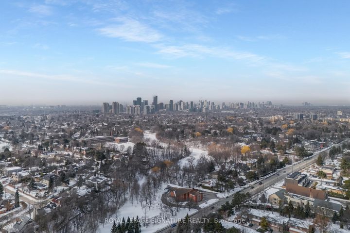 Photo 42 at 34 Sugar Millway, Windfields, Toronto