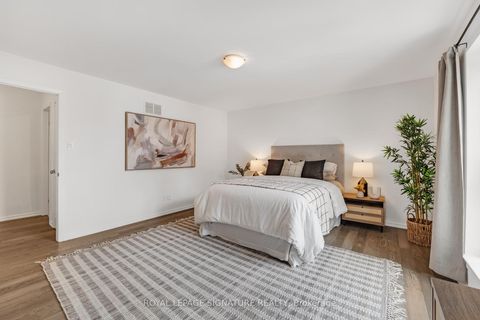 Photo 16 at 34 Sugar Millway, Windfields, Toronto