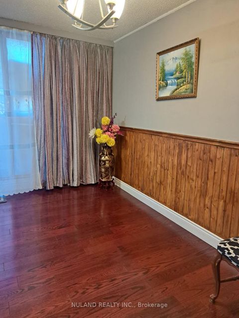 Photo 4 at 307 - 665 Kennedy Road, Kennedy Park, Toronto