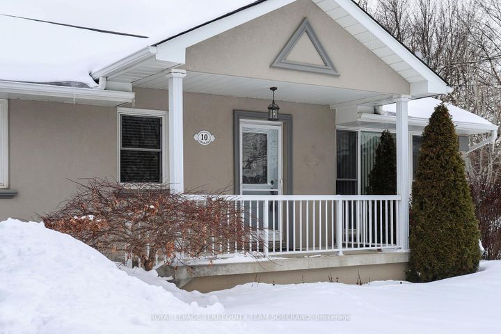 Photo 3 at 10 Gram Street, Maple, Vaughan