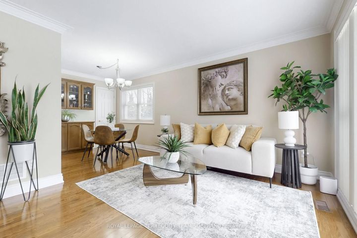 Photo 6 at 10 Gram Street, Maple, Vaughan