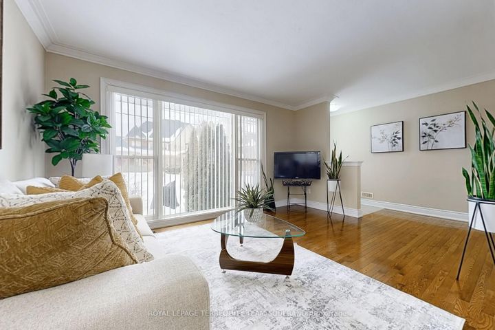 Photo 10 at 10 Gram Street, Maple, Vaughan