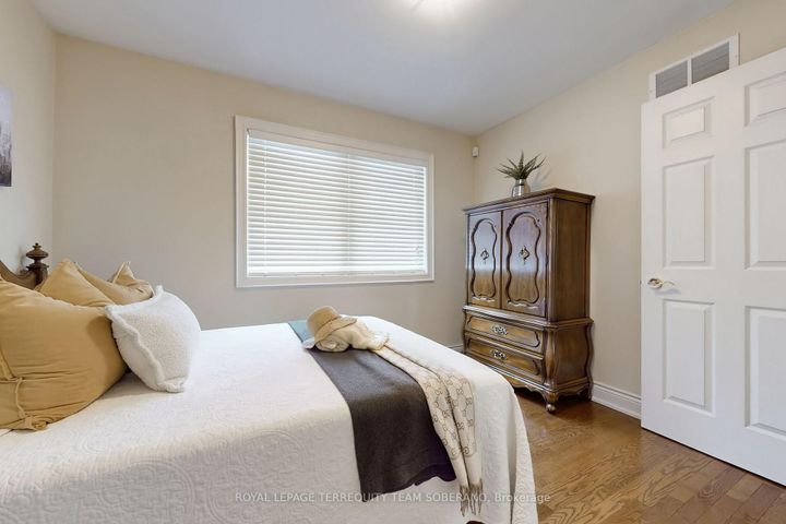 Photo 26 at 10 Gram Street, Maple, Vaughan