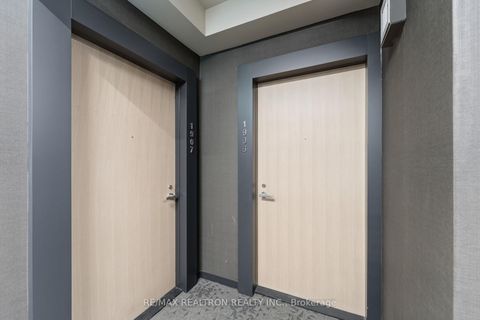 Photo 2 at 1907 - 5 Soudan Avenue, Mount Pleasant West, Toronto