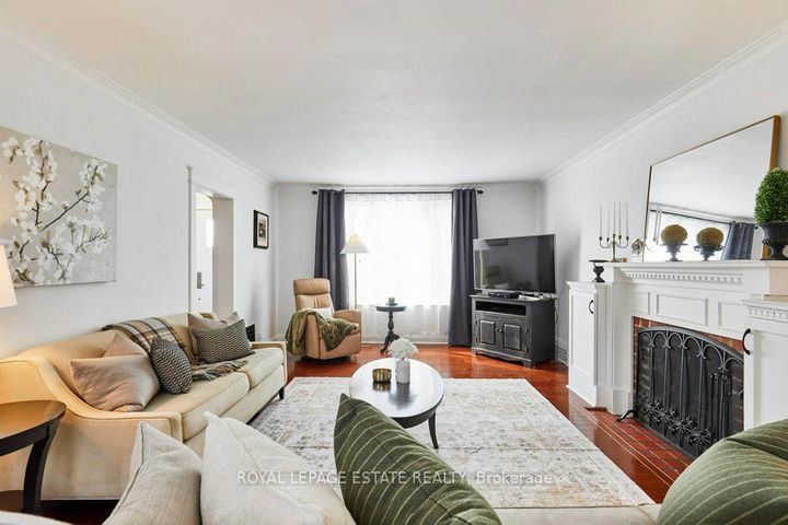 Photo 7 at 15 Squires Avenue, Parkview, Toronto