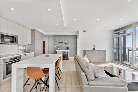 Photo 5 at 4010 - 15 Iceboat Terrace, Waterfront Communities C1, Toronto