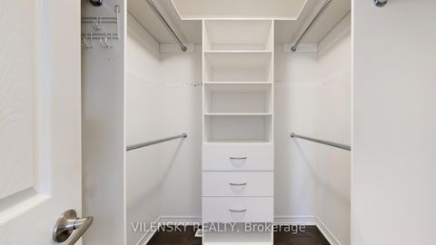 Photo 16 at 34 Elihof Drive, Patterson, Vaughan