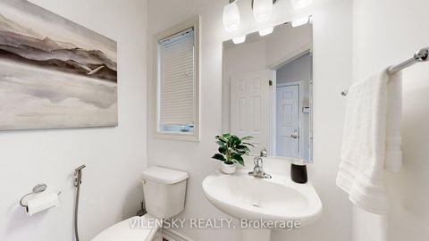 Photo 28 at 34 Elihof Drive, Patterson, Vaughan