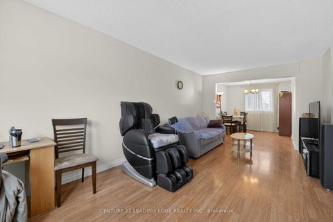 Photo 6 at 17 - 81 Brookmill Boulevard, L'Amoreaux, Toronto