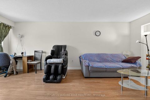 Photo 7 at 17 - 81 Brookmill Boulevard, L'Amoreaux, Toronto