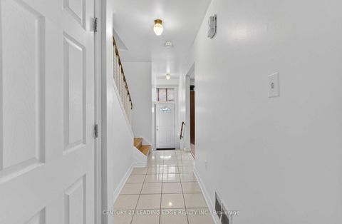 Photo 13 at 17 - 81 Brookmill Boulevard, L'Amoreaux, Toronto