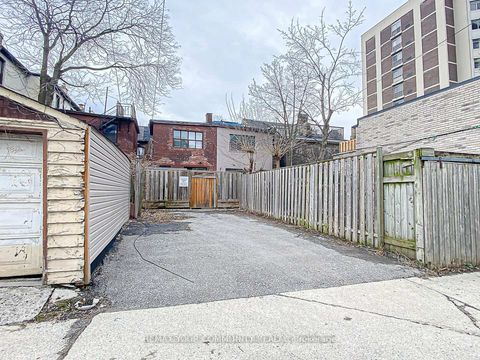 Photo 11 at 106A Pembroke Street, Moss Park, Toronto