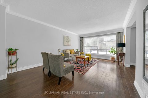 Photo 4 at 158 Hilda Avenue, Newtonbrook West, Toronto