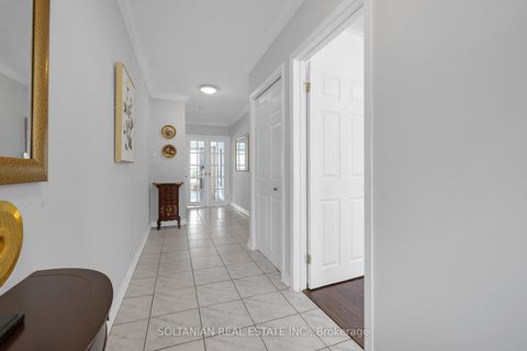 Photo 39 at 158 Hilda Avenue, Newtonbrook West, Toronto