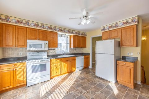 Photo 12 at 118 Bluffs Road, Newcastle, Clarington