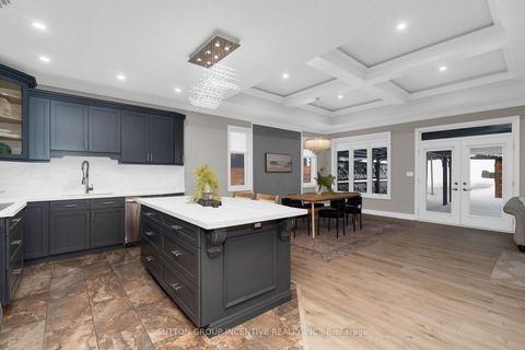 Photo 7 at 4 Snowshoe Trail, Ardagh, Barrie