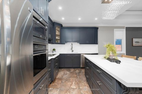 Photo 8 at 4 Snowshoe Trail, Ardagh, Barrie