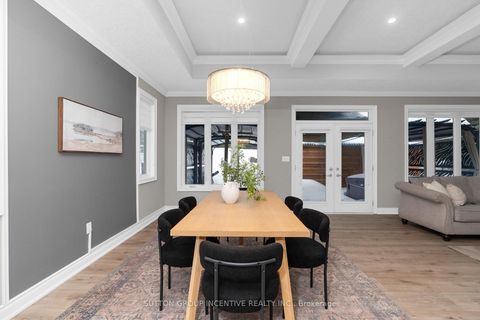 Photo 13 at 4 Snowshoe Trail, Ardagh, Barrie