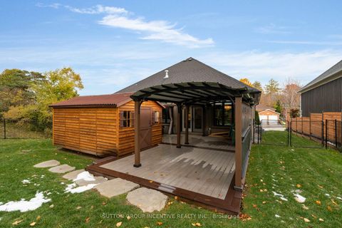 Photo 21 at 4 Snowshoe Trail, Ardagh, Barrie