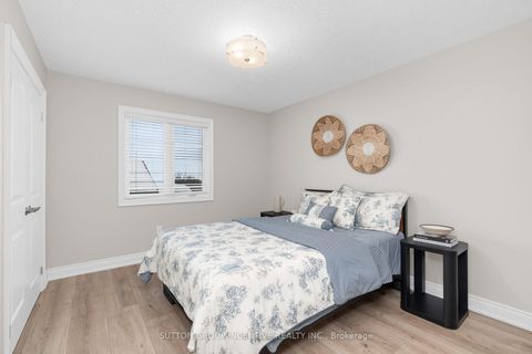 Photo 31 at 4 Snowshoe Trail, Ardagh, Barrie