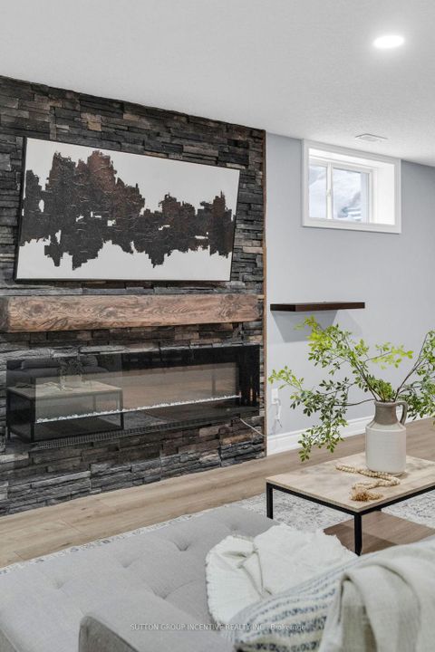 Photo 36 at 4 Snowshoe Trail, Ardagh, Barrie