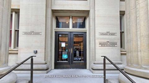 Photo 2 at 3114 - 197 Yonge Street, Yonge Corridor, Toronto