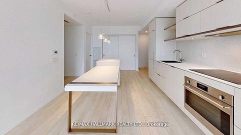 Photo 14 at 3114 - 197 Yonge Street, Yonge Corridor, Toronto