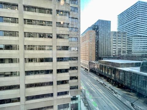 Photo 7 at 709 - 188 Cumberland Street, Annex, Toronto