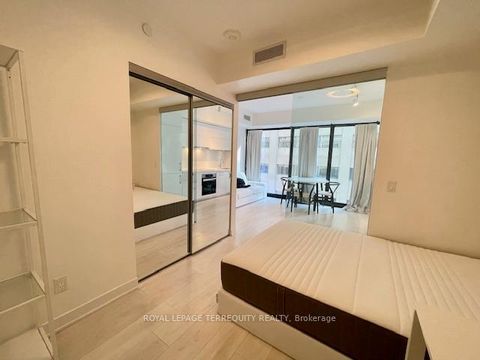 Photo 14 at 709 - 188 Cumberland Street, Annex, Toronto