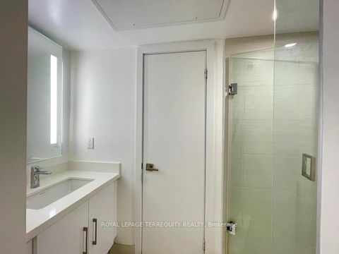 Photo 17 at 709 - 188 Cumberland Street, Annex, Toronto