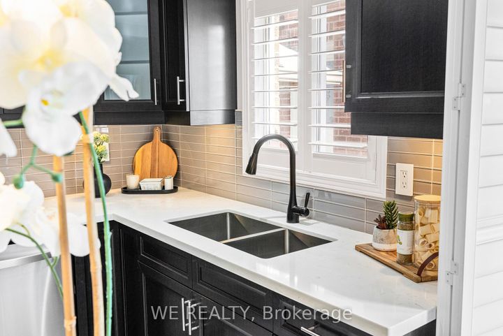 Photo 17 at 2120 Lynn Heights Drive, Liverpool, Pickering