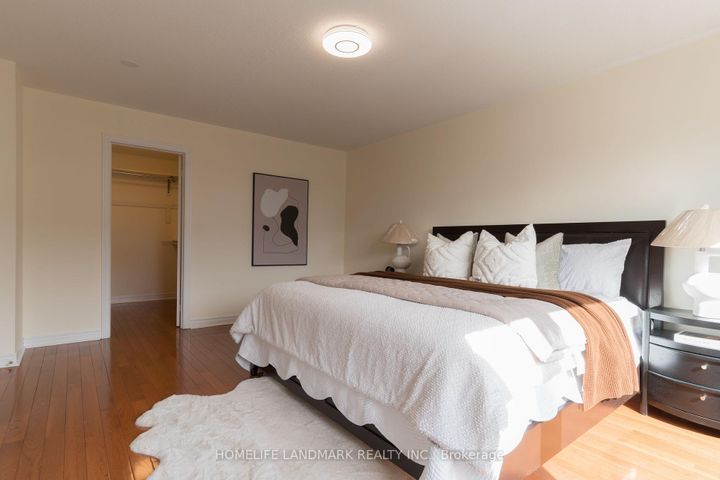 Photo 19 at 63 Sunburst Crescent, Greensborough, Markham
