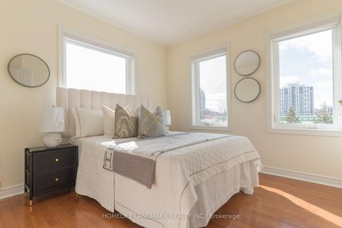 Photo 25 at 63 Sunburst Crescent, Greensborough, Markham