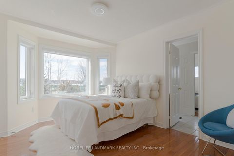 Photo 28 at 63 Sunburst Crescent, Greensborough, Markham