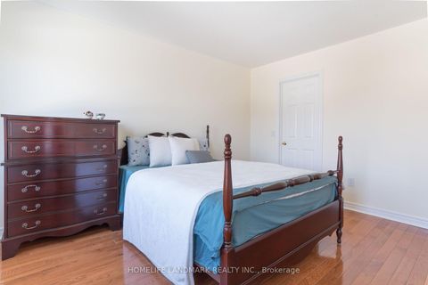 Photo 33 at 63 Sunburst Crescent, Greensborough, Markham