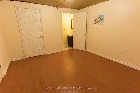 Photo 37 at 63 Sunburst Crescent, Greensborough, Markham