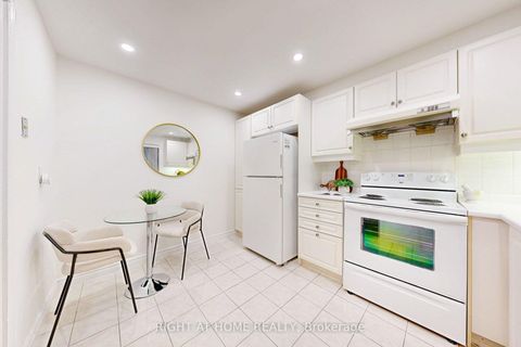 Photo 10 at 301 - 168 Bonis Avenue, Sullivan, Toronto