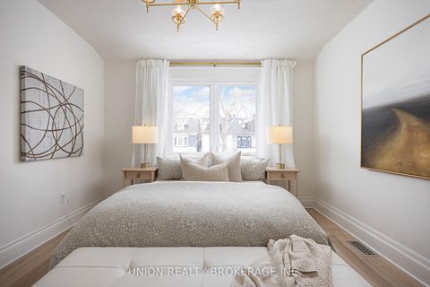 Photo 17 at 262 Silver Birch Avenue, The Beaches, Toronto