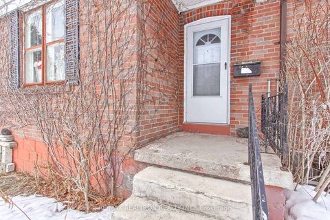 Photo 5 at 66 Patricia Avenue, Newtonbrook West, Toronto