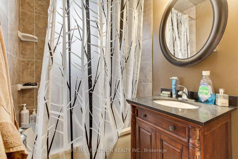 Photo 15 at 66 Patricia Avenue, Newtonbrook West, Toronto