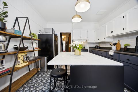 Photo 18 at 185 Greenwood Avenue, Coxwell, Toronto