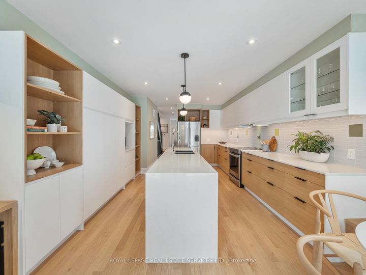 Photo 17 at 581 Beresford Avenue, Bloor West Village, Toronto