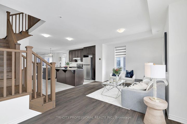 Photo 15 at 2 Summer Wind Lane, Northwest Brampton, Brampton