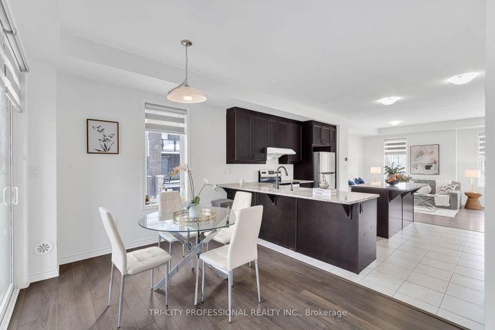 Photo 21 at 2 Summer Wind Lane, Northwest Brampton, Brampton